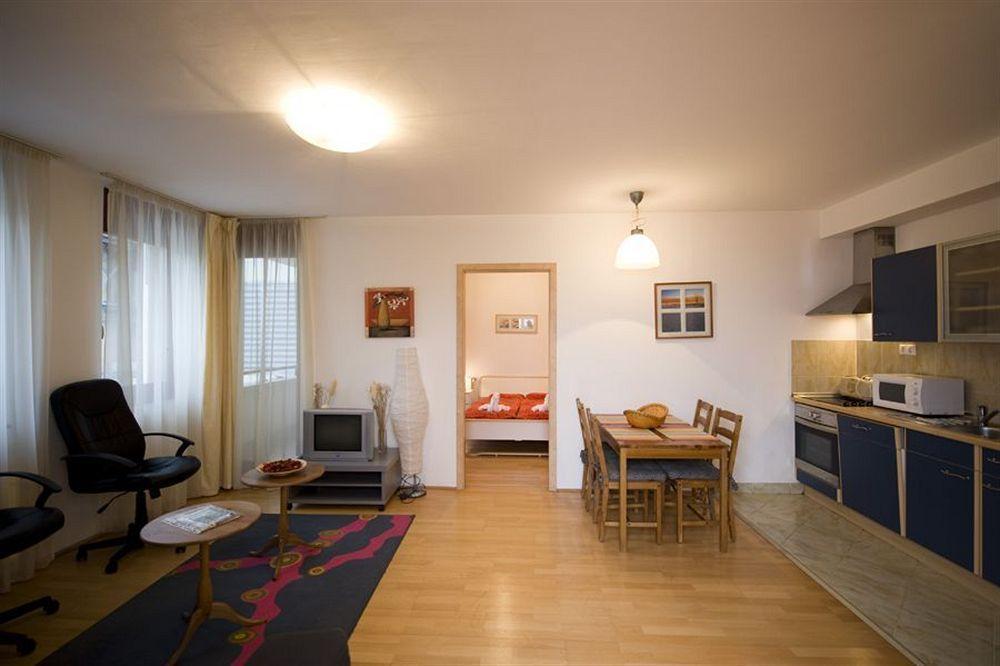 Aboriginal Budapest Apartments Exterior photo